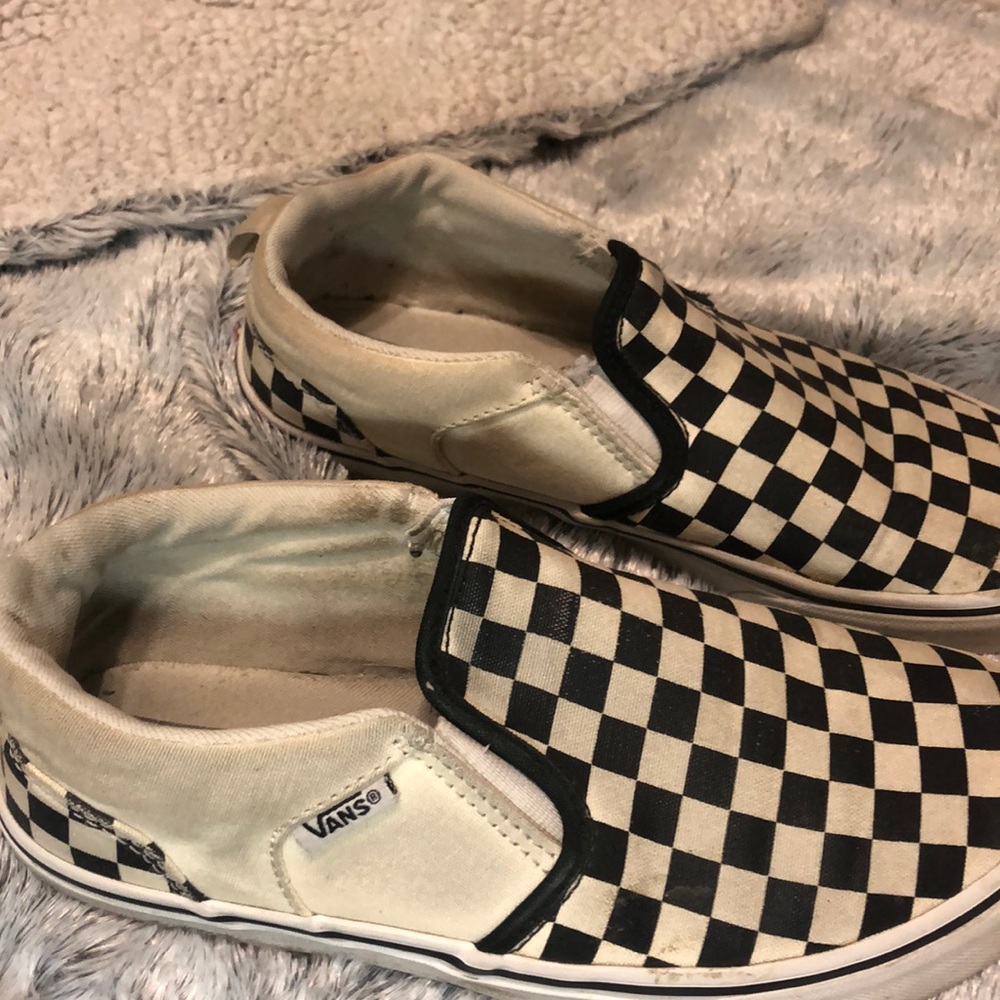 Vans - Picture 2 of 2
